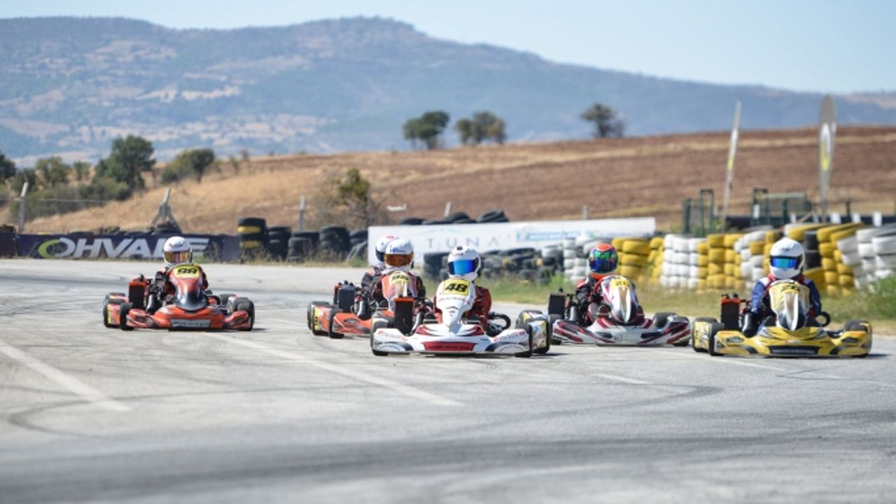 Uşak'ta karting yarışları büyük ilgi gördü