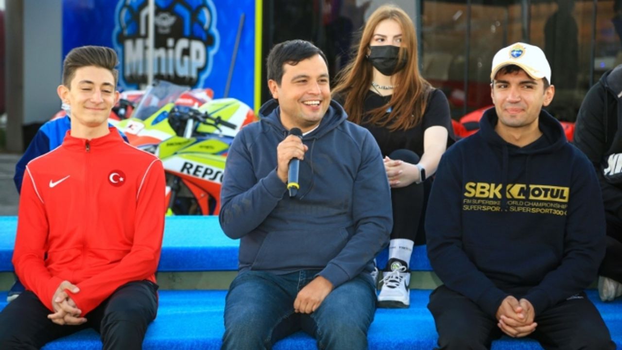 Başkan Çakın, Milli sporcularla buluştu