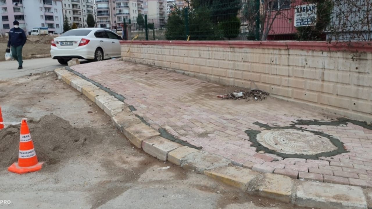 Kemalöz Mahallesi 8. Kültür Sokak'taki kaldırım sorunu çözüldü