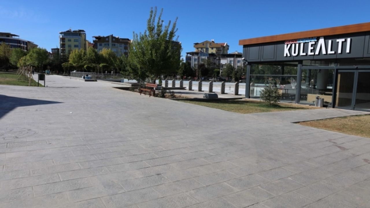 Atapark, yenilenen haliyle hizmet veriyor