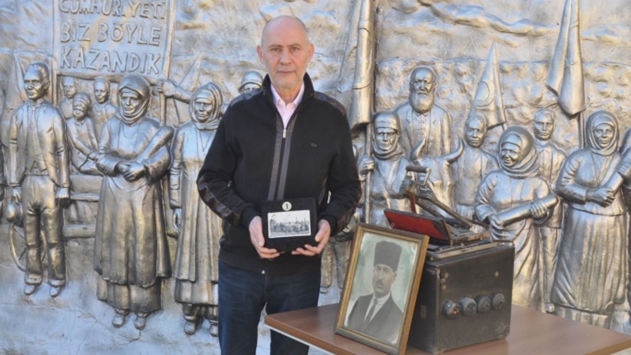 Cumhuriyet'in sembol fotoğrafını çeken ve tab eden makine müzeye bağışlandı