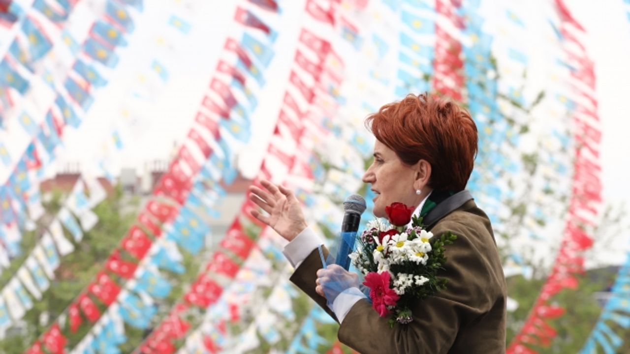 Meral Akşener, AK Parti'den neden ayrıldığını açıkladı