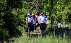 Çarşamba köyündeki tarihi göç yolunda 11 kilometre yürüdüler