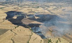 Uşak'ın komşusu Kula Körez'de yine tarla yandı