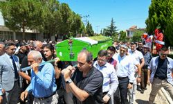 AK Parti Uşak Milletvekili İsmail Güneş'in annesi Rabia Güneş, Ahmetler'de toprağa verildi