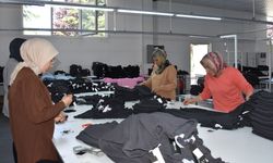 Dünyaca ünlü marka pantolonlar Sinanpaşa Taşoluk'da dikiliyor