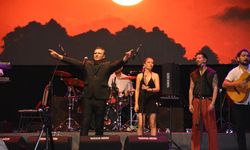 Bak ne diyorum Rafet El Roman, Uşak'ın Banaz ilçesinde konser verdi