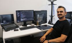 Kütahya Tekno Kent'te çalışan Mustafa Demiray, kripto ve borsa robotu geliştirdi