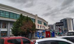 Uşak'ta Karun AVM çalışanları ve vatandaşlar 10 aydır bekliyor!