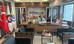 Adil Özdemir'den Cumhuriyeti'in 102'inci yıldönümü için anlamlı mesajlar