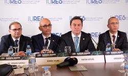 Muğla'da robotik cerrahiyle böbrek nakli ve prostat kanseri operasyonunu izlediler