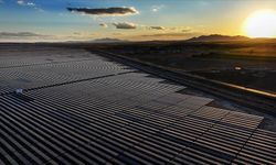 Karapınar'da 500 megavatlık yeni GES'te çalışmalar başladı