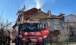Uşak Banaz Şehitler Mahallesi'ndeki yangın söndürüldü