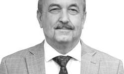 Beklenen oldu ve Prof. Dr. Ahmet Demir, Uşak Üniversitesi Rektörü olarak atandı