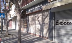 Uşak'ta çarşı esnafı, elektrik olmadığı için dükkan açamadı