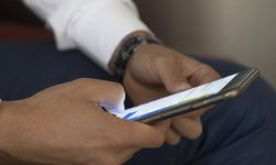 Uşak'ta jandarma ekiplerinden operasyon! Cep telefonlarına da el konuldu!