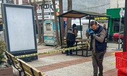 Uşak Küçük Çarşı Üçgen Park'ta olay! Bıçakla ağır yaralandı!