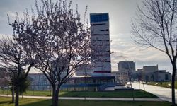 Uşak'ta bin bir umutla inşa edilen Atakule reklam için kiraya verilecek!