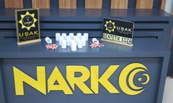 Uşak Otogarı'nda yakalanan 2 kişiden yeşil reçeteli 1015 hap çıktı