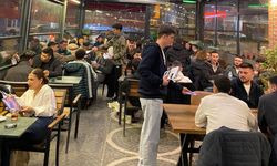 Uşak'ın komşusu Simav'daki kafe ve kahvelerdeki gençlere ulaştılar