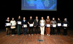 Uşak Üniversitesi'nin 56 mensubuna ödül