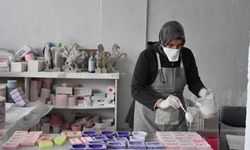 Çobanlar'daki kadınlar ekmeklerini taştan çıkarıyorlar