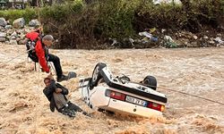 Milas'taki selde araçta mahsur kalan Bülent Şanlı hayatını kaybetti! Ayhan Demir vinçle kurtuldu
