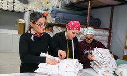 Uşak'ın Banaz ilçesinden Çağlar Aras dikiş maskesiyle başlayıp işini büyüttü