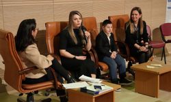 Uşak'ta yaşayan Yusuf Hasan'ın resim yeteneğini nasıl fark ettiklerine vurgu yaptılar