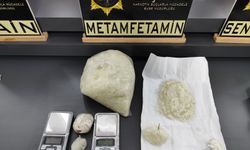 Uşak'ta tehlikeli kristal ve A4 satan zehir tacirlerine göz açtırılmalı! 8 kişi tutuklandı