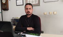 Uşak Banaz Cumhuriyet Mahallesi Muhtarı, 16 yıl önceki olayın ceremesini çekti!