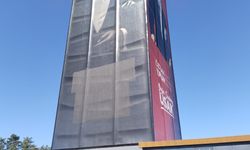 Uşak'ta Atatürk fotoğrafı altındaki o isim 2 yıl sonra silindi