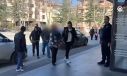 Afyon'da halı silkeleme kavgası yüzünden öldürülen Cemil ve Sevim Bodur'un ardından zanlı karı koca tutuklandı