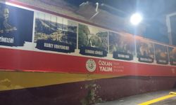 Uşak Otogar'daki o imza ve sloganlar hala duruyor!