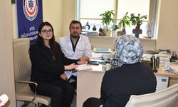 10 yıl önce kanserden son göğsünü kaybeden kadına, Afyon Devlet'te karından alınan dokuyla meme yapıldı