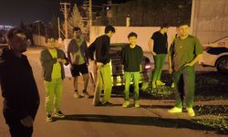 Uşak'ın komşusu Kütahya'da 8 öğrenci bir otomobilden inince!