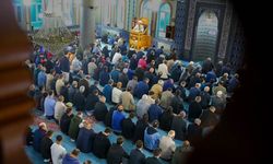Uşak'ta Bayram Namazı kılındı! Yücetepe Camii'nden görüntüler