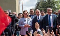 Uşak'ın komşusu Afyonkarahisar'ın Belediye Başkanı AK Partili Burcu Köksal, partililerle buluştu