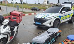 Uşak Eski Gediz Yolu üzerinde kaza! Motokurye yaralandı!