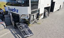 Kütahya Altıntaş Yolu üzerinde yolcu otobüsü ve elektrikli motosiklet çarpıştı