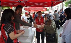 Uşak, Eskişehir, Kütahya ve Afyon'da aşure dağıttılar