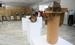 Uşak Üniversitesi'nde oluşturulan 72 eser sanatseverlerin beğenisine sunuldu