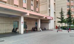 Uşak Eğitim ve Araştırma Hastanesi kantininde kullan at kart uygulaması olmalı! Kredi kartı olmayanlar sıkıntı çekiyor!
