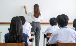 Uşak'ta yer değiştiremeyen öğretmenlerin mağduriyeti giderilmeli