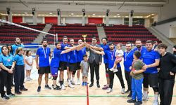 Uşak Akmonia Voleybol Turnuvasının şampiyonu Sivaslı MEM oldu