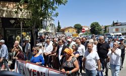 Uşak Köme Mahallesi'ndeki binayı terk ederken, dikkat çeken iddialarda bulundu