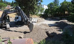 Demirci'nin Prestij Caddesi'ne 100 araçlık açık otopark yapılıyor