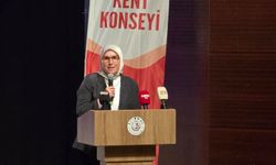 Uşak Kent Konseyi'nde Nesrin Kundak yeni başkan oldu