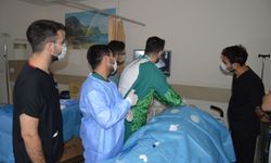 Uşak Eğitim ve Araştırma Hastanesi'nde tiroid operasyonlarında bir ilke imza atıldı