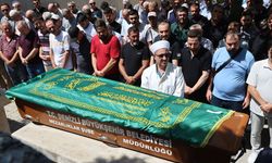 Denizlili Asım Ayyıldız ve babası İsmail Ayyıldız yan yana toprağa verildi